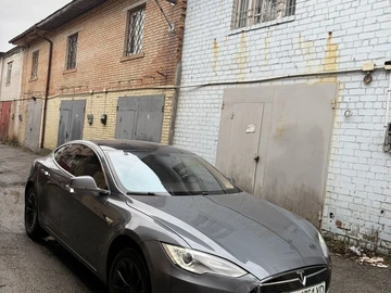 Авто Tesla Model S 2013 № 8102321