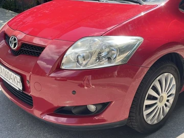 Авто Toyota Auris 2009 № 8102539