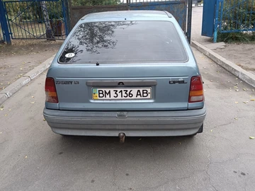 Авто Opel Admiral 1989 № 8102563