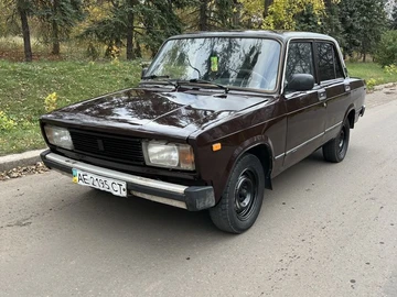 Авто ВАЗ 2105 1983 № 8102622