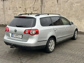 Авто Volkswagen Passat Variant 2006 № 8103028