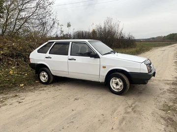 Авто ВАЗ 2109 1991 № 8103124