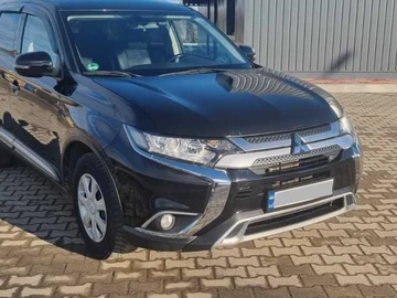 Авто Mitsubishi Outlander 2018 № 8103147
