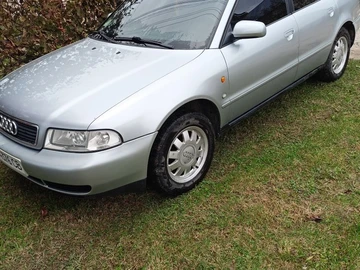 Авто Audi A4 2000 № 8103444