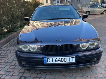 Авто BMW 5 Серия 2002 № 8103456