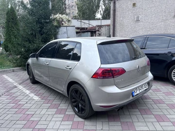 Авто Volkswagen Golf 2014 № 8103634