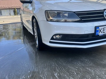 Авто Volkswagen Jetta 2016 № 8103654