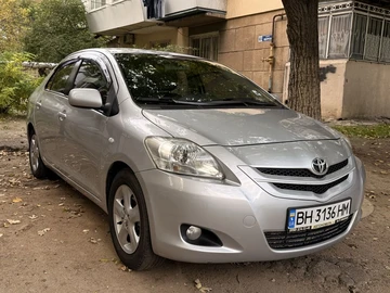 Авто Toyota Yaris 2007 № 8103729