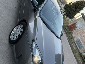 Авто Renault Laguna 2010 № 8103752
