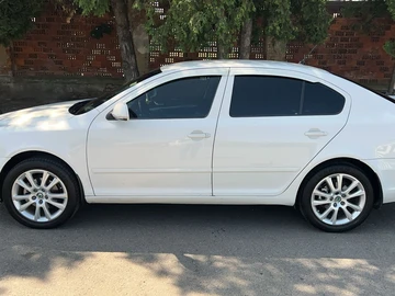 Авто Skoda Octavia 2012 № 8103795