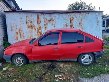 Авто Opel Kadett 1985 № 8103974