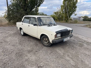 Авто ВАЗ 2107 1991 № 8104043