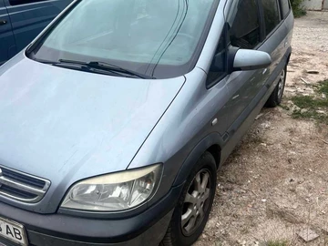 Авто Opel Zafira 2003 № 8104215