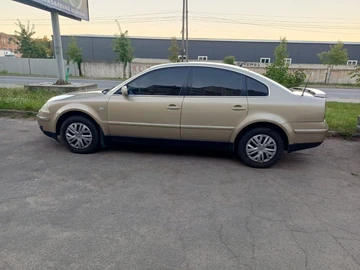 Авто Volkswagen Passat Sedan 2003 № 8104224