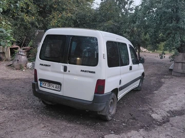 Авто Peugeot Partner 2002 № 8104243