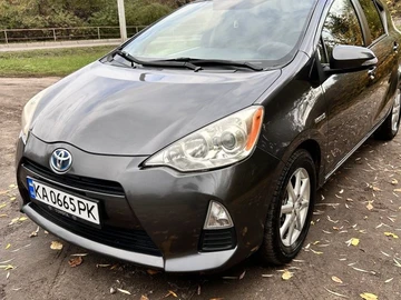 Авто Toyota Prius 2013 № 8104304