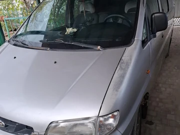 Авто Hyundai H200 1999 № 8104333