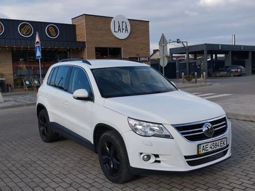 Авто Volkswagen Tiguan 2010 № 8104521