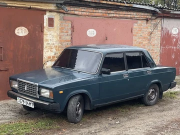 Авто ВАЗ 2107 2004 № 8104524