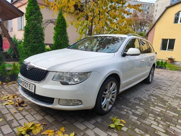 Авто Skoda Superb 2010 № 8104527