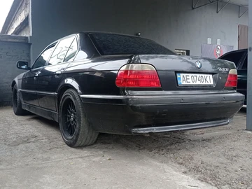 Авто BMW 7 Серия 1996 № 8104867