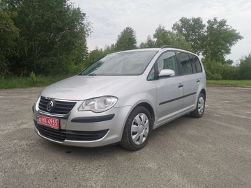 Авто Volkswagen Touran 2009 № 8104988