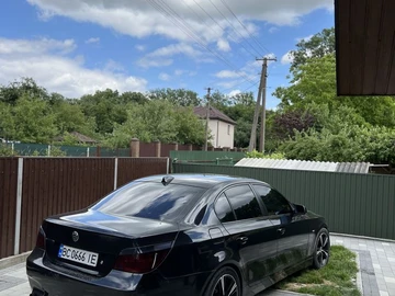 Авто BMW 5 Серия 2006 № 8105003