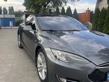 Авто Tesla Model S 2013 № 8105165