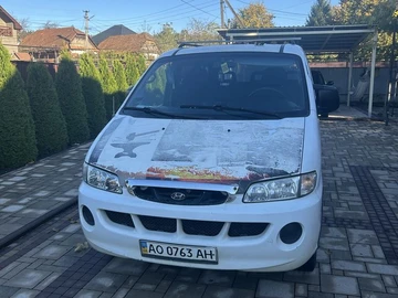 Авто Hyundai H100 2000 № 8105300