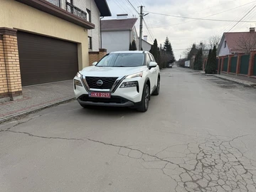 Авто Nissan Rogue 2023 № 8105416