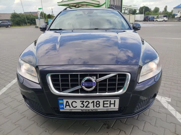 Авто Volvo V70 2011 № 8105442