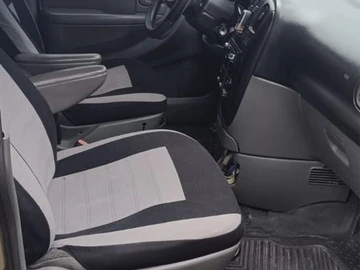Авто Chrysler Voyager 2005 № 8105444