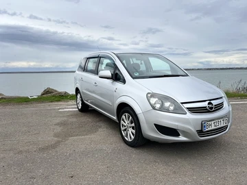 Авто Opel Zafira 2010 № 8105470
