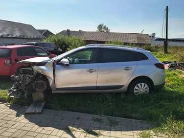 Авто Renault 4 2010 № 8105859
