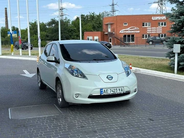 Авто Nissan Leaf 2012 № 8106132
