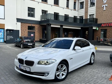 Авто BMW 5 Серия 2012 № 8106193