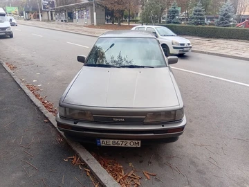 Авто Toyota Camry 1986 № 8106592