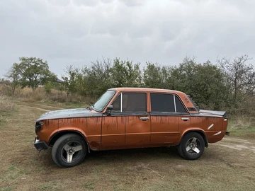 Авто ВАЗ 2101 1978 № 8106660