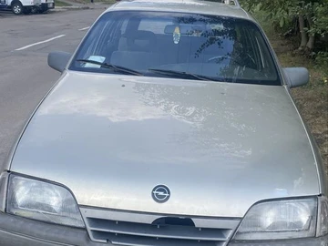 Авто Opel Omega 1987 № 8106678