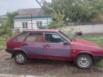 Авто ВАЗ 2109 1988 № 8106697