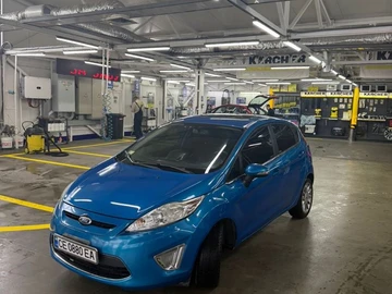Авто Ford Fiesta 2011 № 8106874