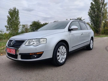 Авто Volkswagen Passat Variant 2010 № 8106925