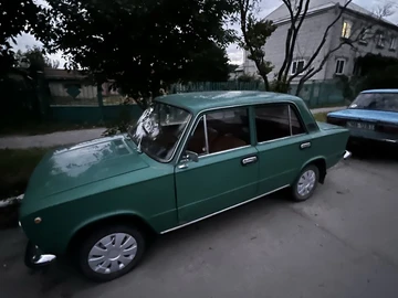 Авто ВАЗ 2101 1976 № 8107089