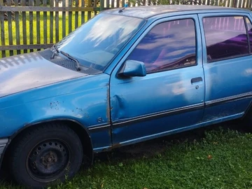 Авто Opel Kadett 1988 № 8107287