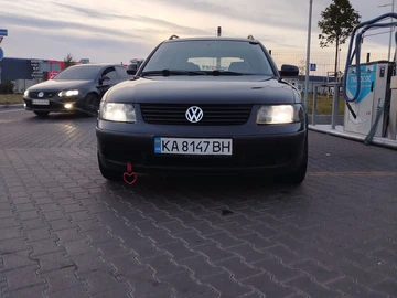 Авто Volkswagen Passat Variant 2000 № 8107682