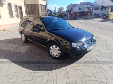 Авто Volkswagen Golf 2001 № 8107715