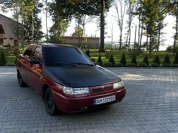 Авто ВАЗ 21102 2000 № 8107831