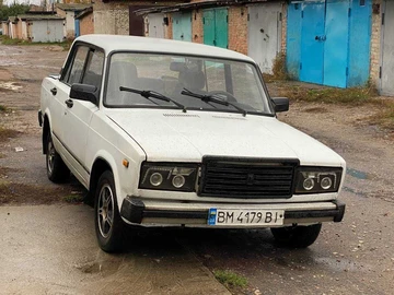 Авто ВАЗ 2107 2004 № 8107891