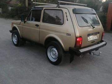Авто ВАЗ 2121 1984 № 8107913