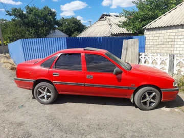 Авто Opel Vectra 1992 № 8108228